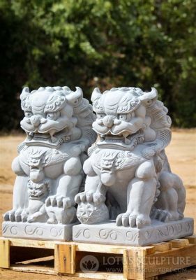 Guardian Lion, an Intricate Sculpture Carved from Sandstone and Radiating Timeless Majesty!